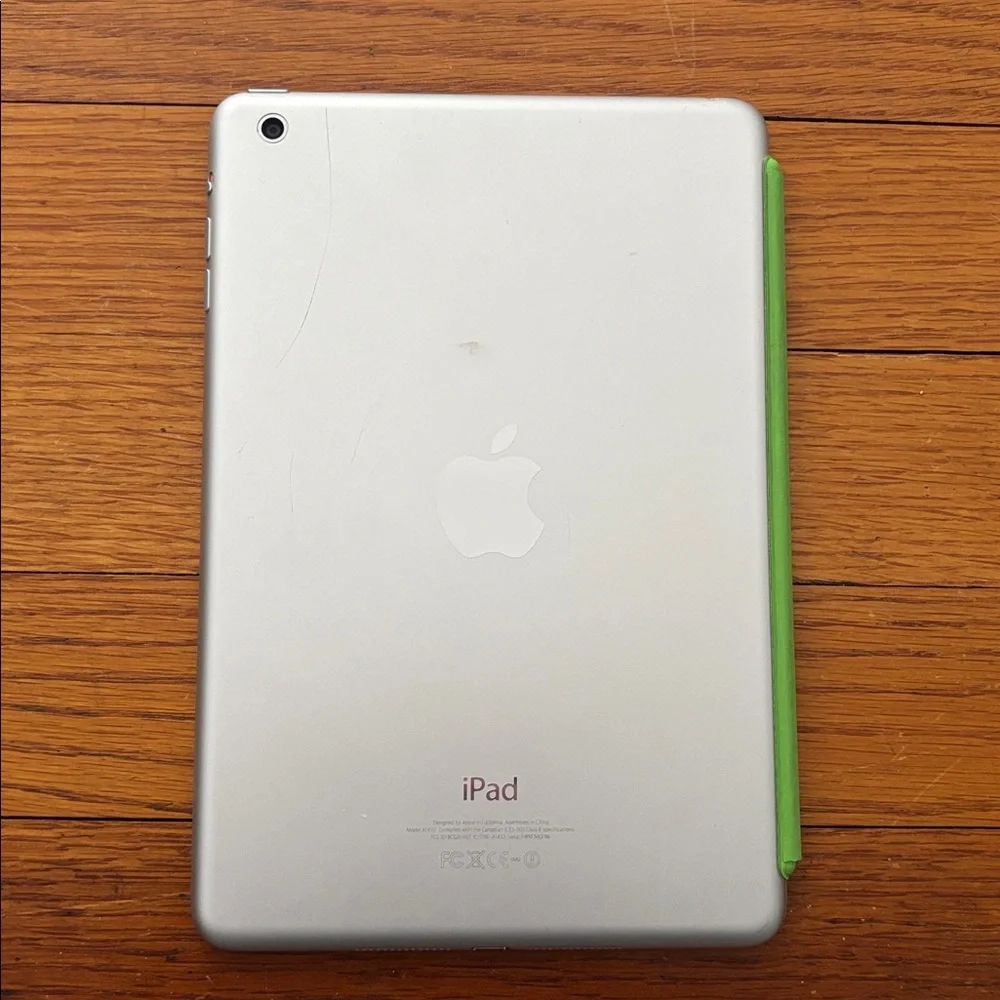 iPad Mini (1st gen) white 16GB